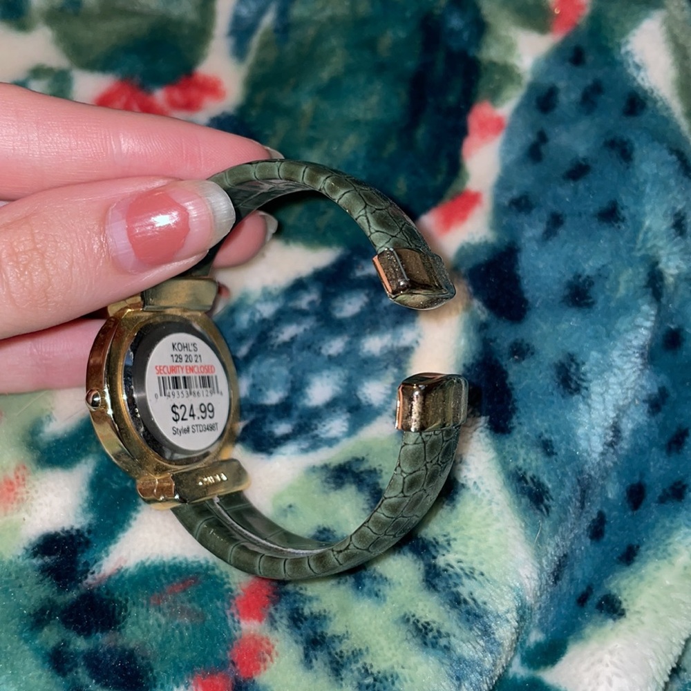 Watch - Picture 6 of 7